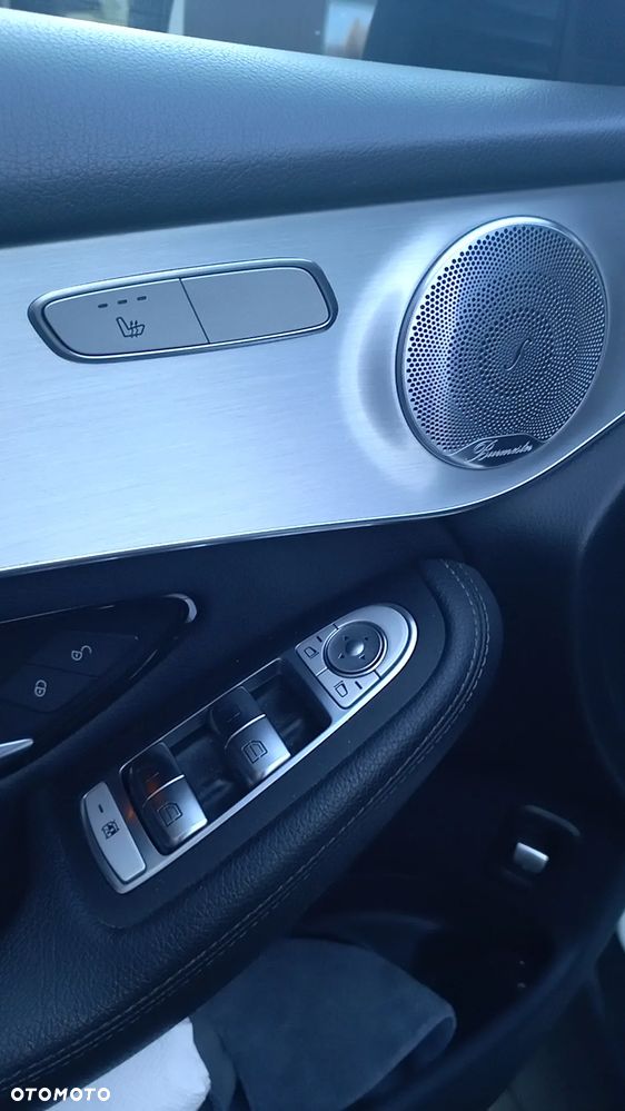 Mercedes-Benz GLC - 6