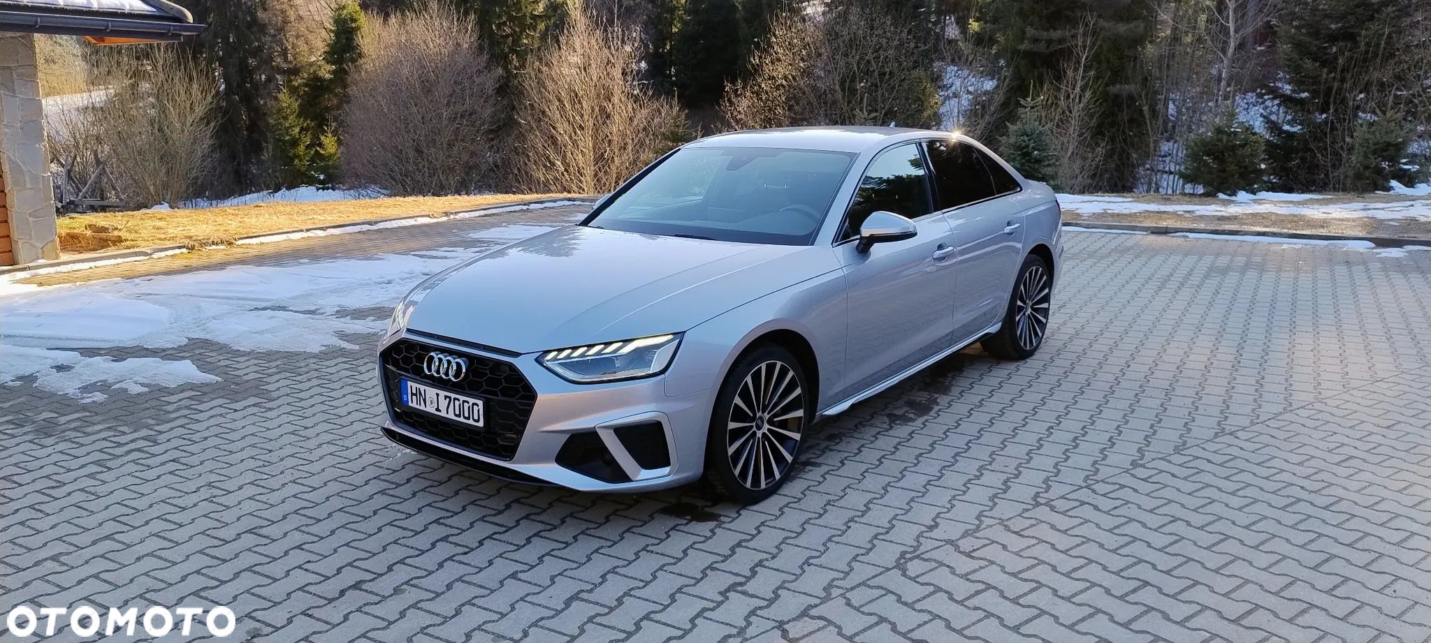Audi A4 40 TDI S tronic S line - 1
