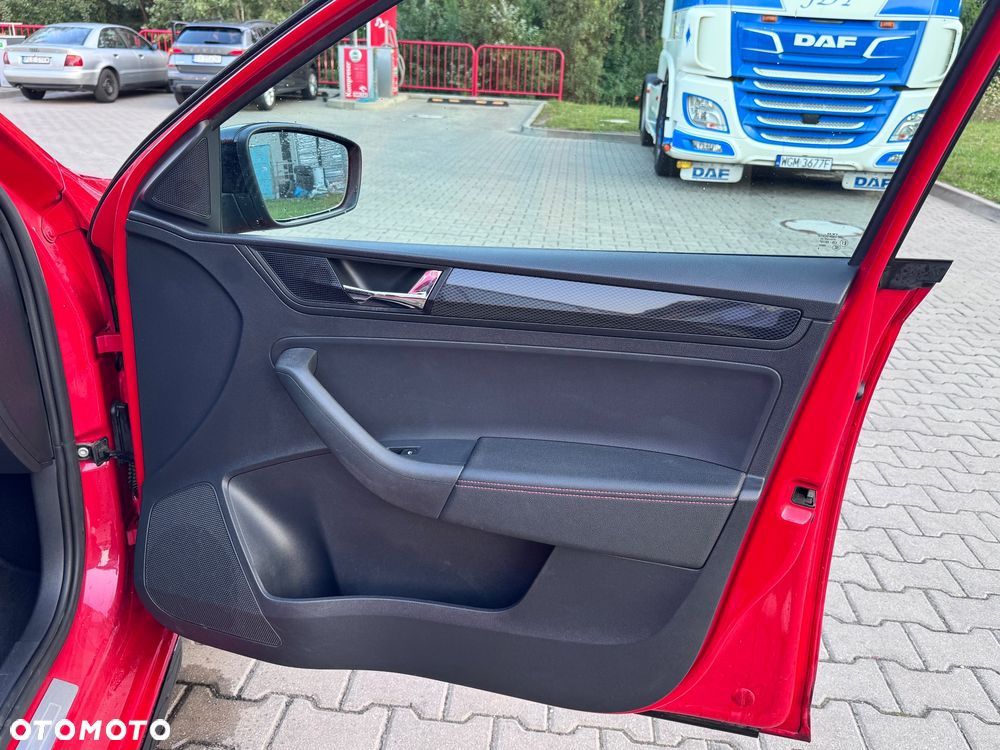 Skoda RAPID Spb 1.4 TSI Monte Carlo DSG - 10
