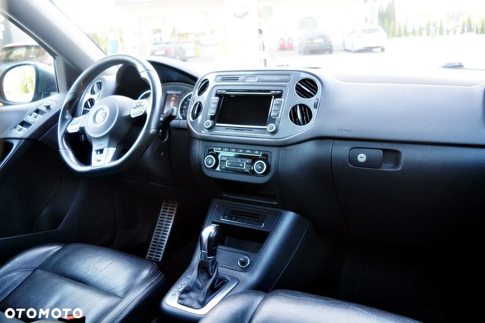 Volkswagen Tiguan 2.0 TDI DPF 4Motion BlueMotion Technology DSG Sport & Style - 17