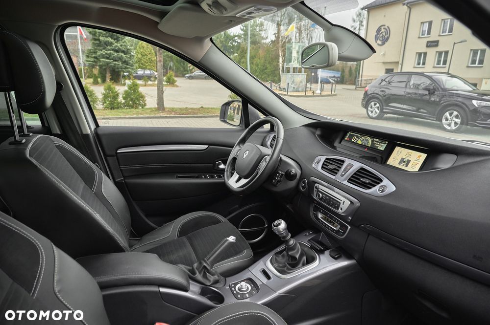 Renault Scenic 1.2 TCE Energy Bose Edition - 34