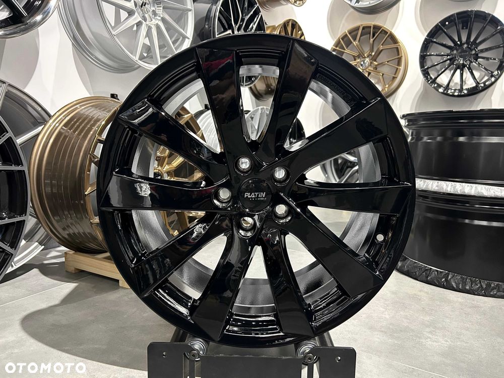 18 Felgi aluminiowe 5x114.3 ET35 64.2 Platin P106 Tesla 3