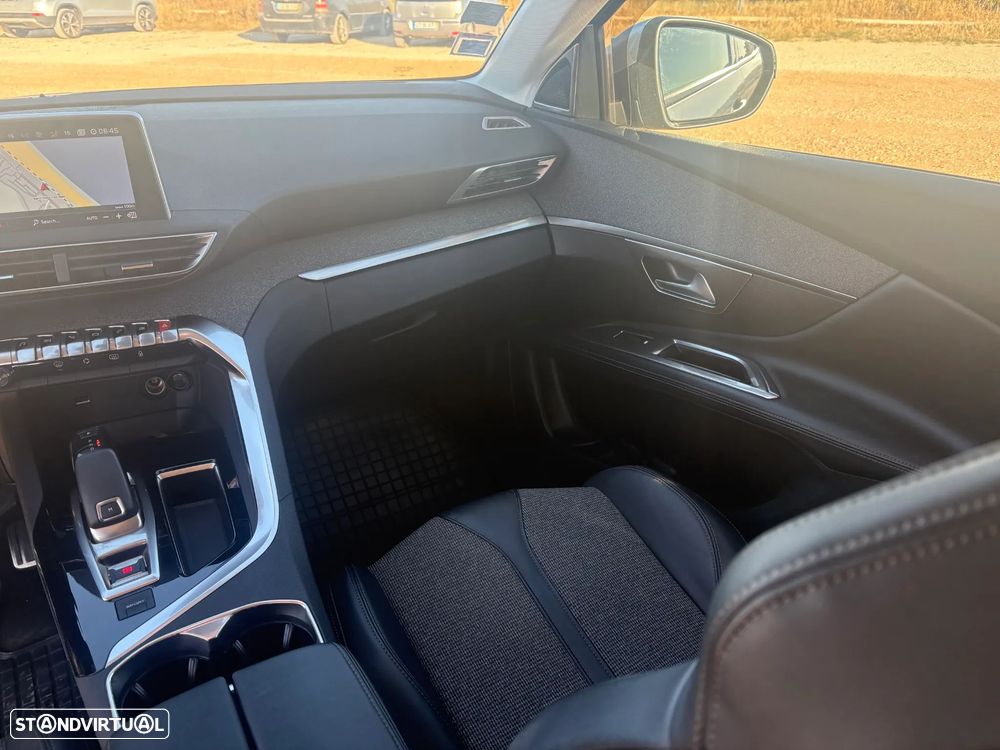 Peugeot 3008 1.5 BlueHDi Allure EAT8 - 12