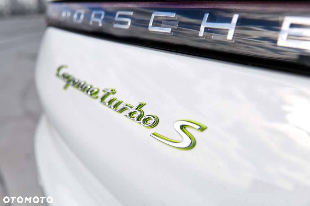 Porsche Cayenne Turbo S E-Hybrid Tiptronic S - 12