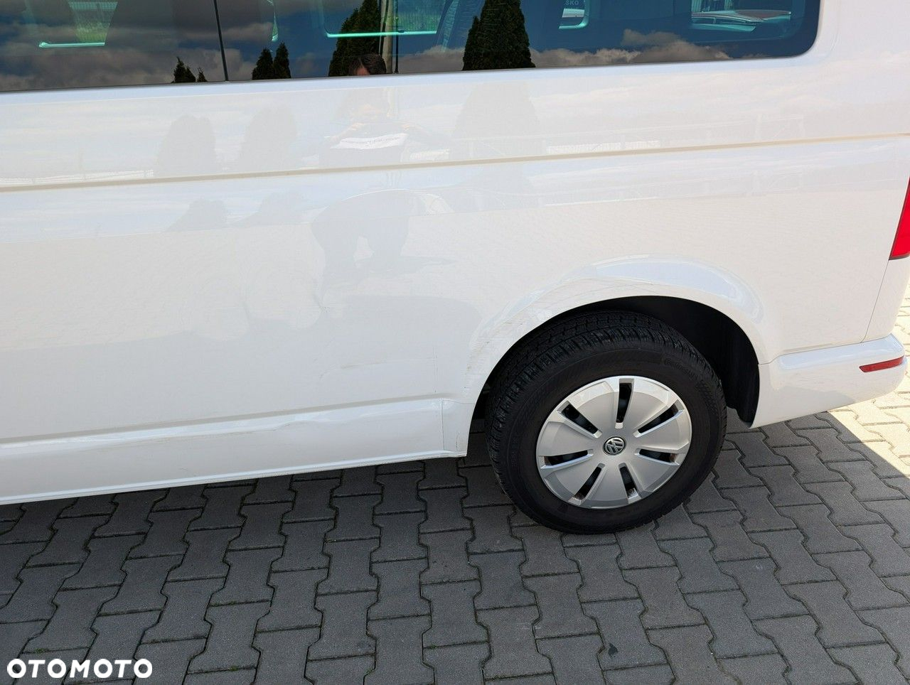 Volkswagen Caravelle - 3
