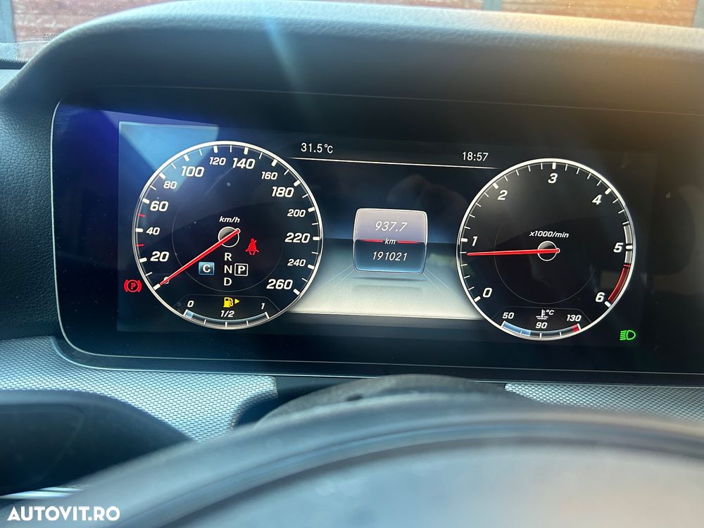 MERCEDES-BENZ E-Class 2016 — imagine 12
