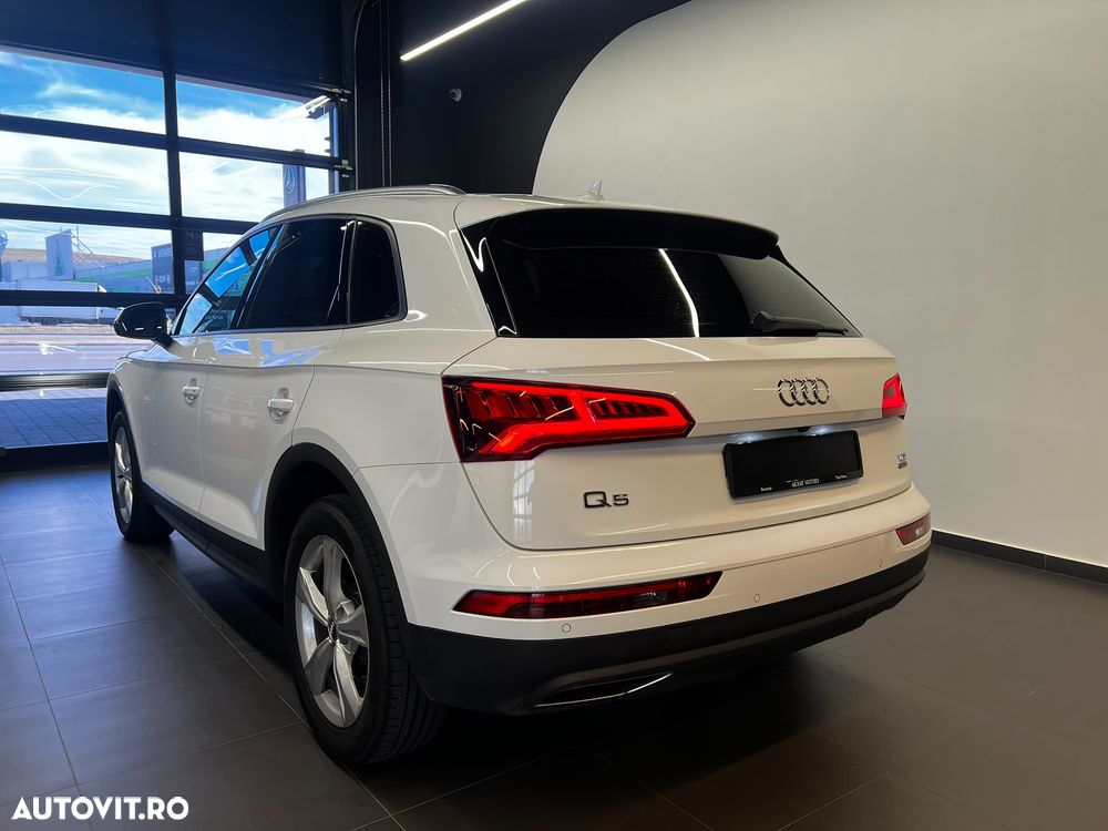 Audi Q5 40 TDI quattro S tronic design - 3
