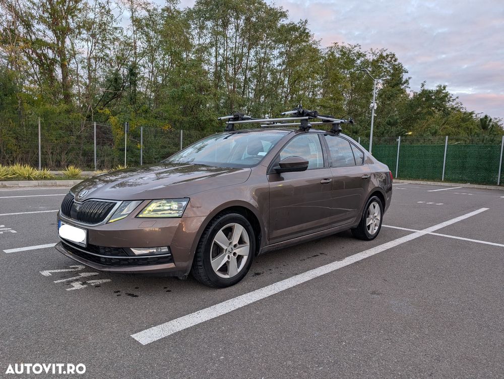 Skoda Octavia 2.0 TDI DSG Style - 1
