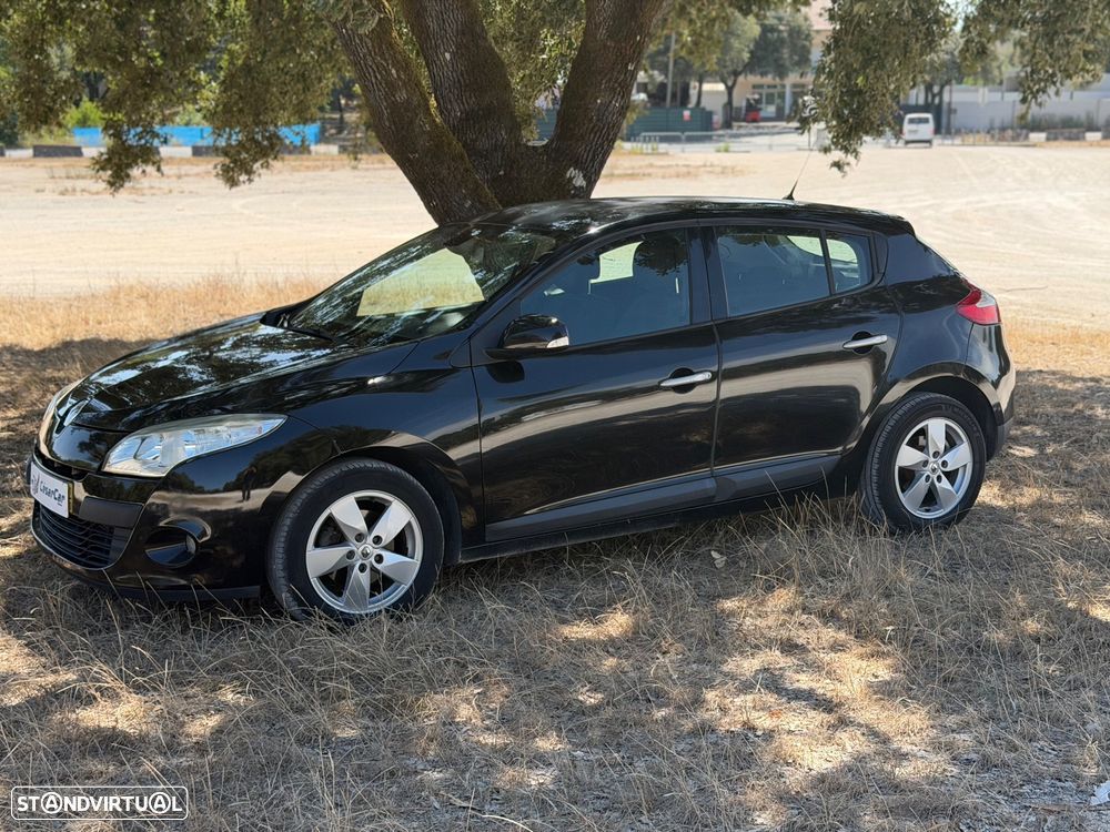 Renault Mégane 1.5 dCi Dynamique - 7