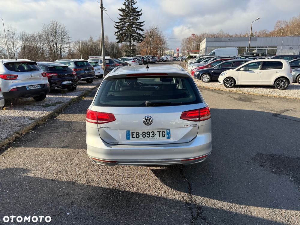 Volkswagen Passat Variant 1.6 TDI SCR DSG Comfortline - 11