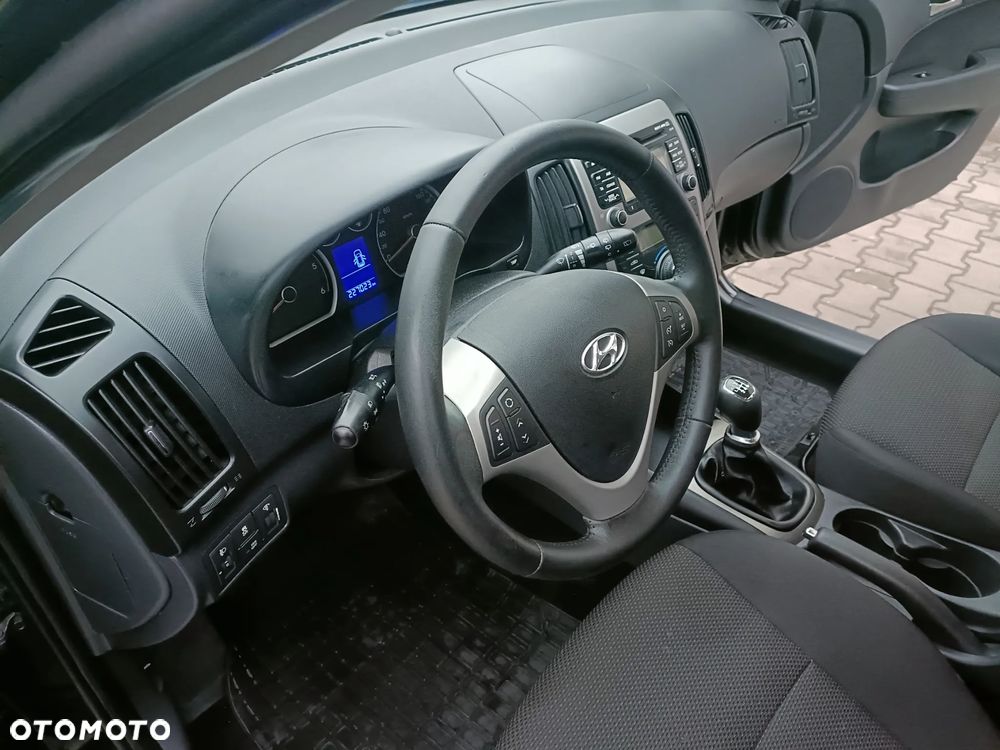 Hyundai i30 1.6 CRDi Edition 20 - 11