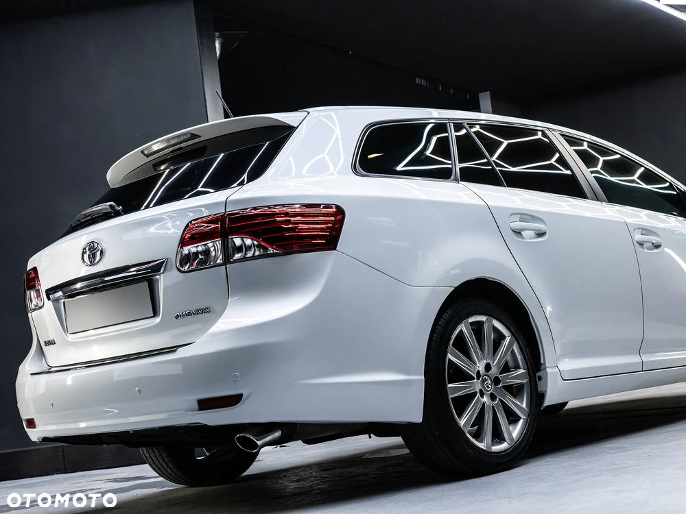 Toyota Avensis 2.0 Business Edition - 7