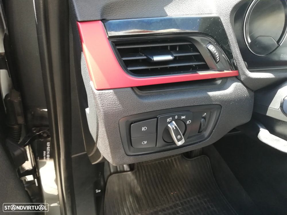 BMW X1 18 d sDrive Line Sport - 22