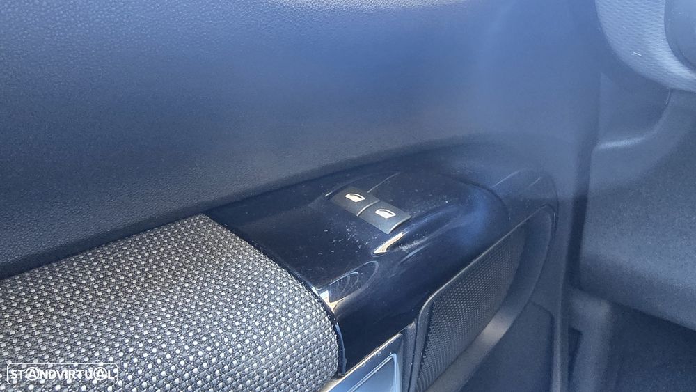 Citroën C4 Cactus 1.6 e-HDi Shine ETG6 - 32