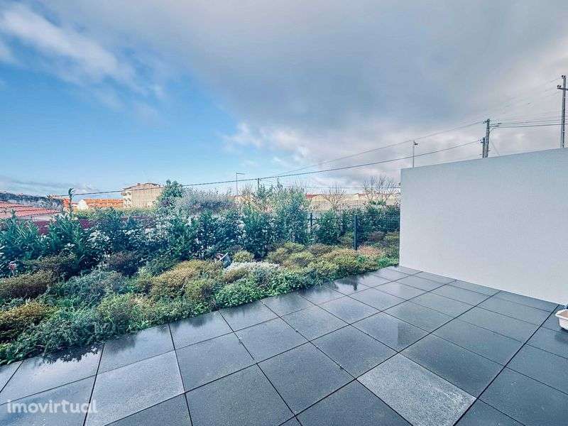 Arredamento - T2 com terraço (ESPINHO) - Grande imagem: 2/12