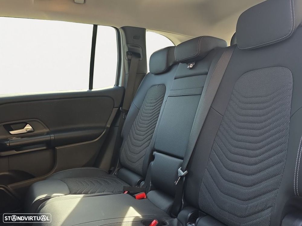 Mercedes-Benz GLB 180 d - 14