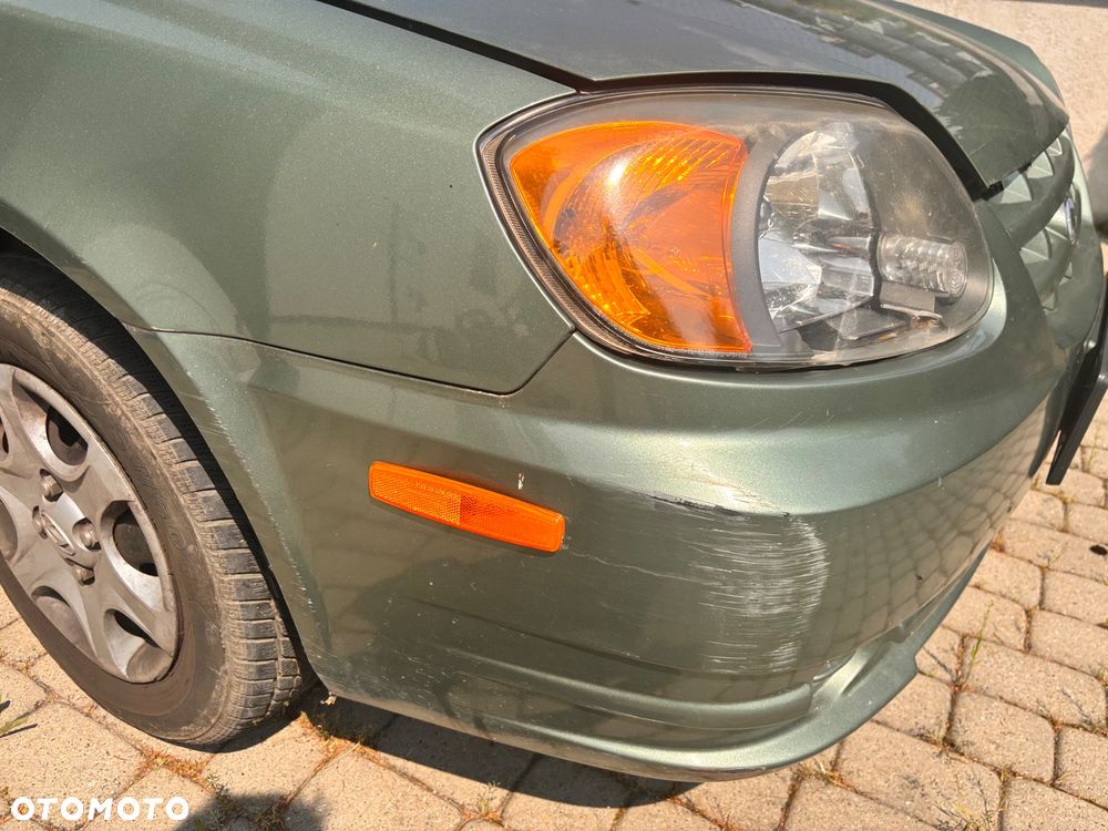 Hyundai Accent - 8