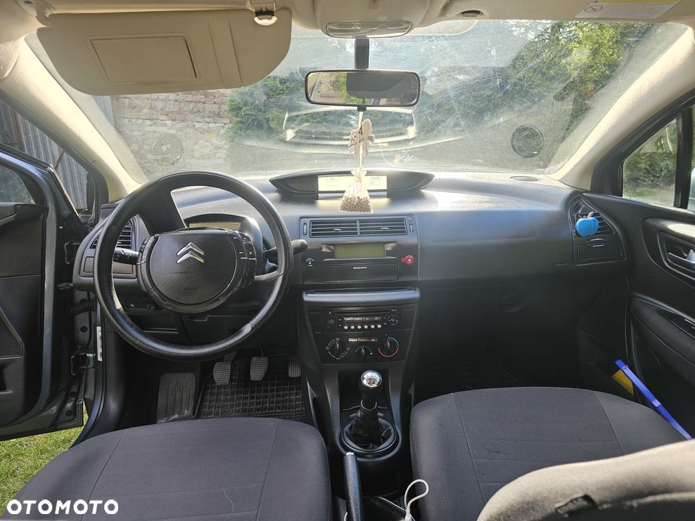 Citroën C4 1.6 16V SX - 12