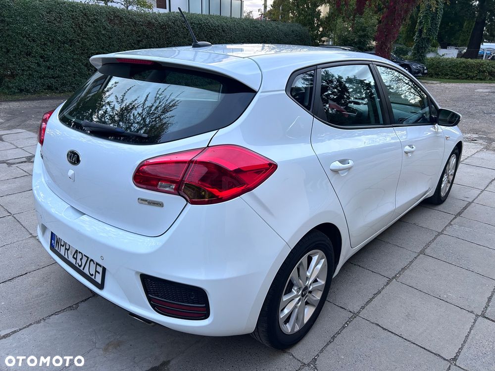 Kia Ceed 1.6 CRDi Smart Plus - 9