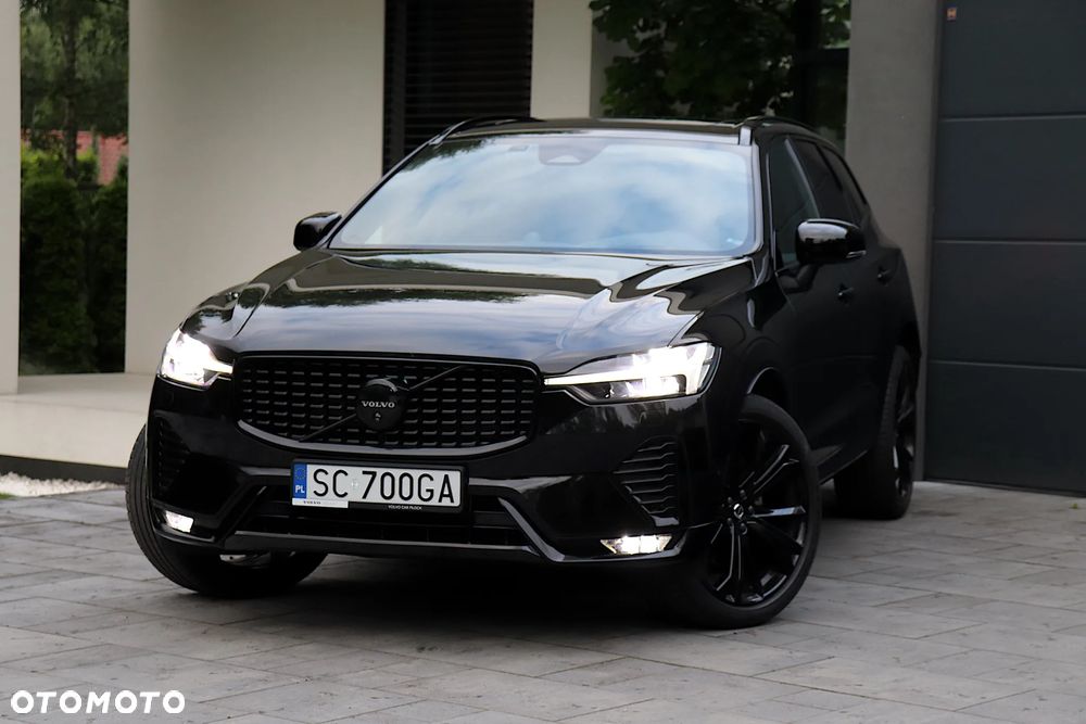 Volvo XC 60 B5 B AWD Ultra Black Edition - 1