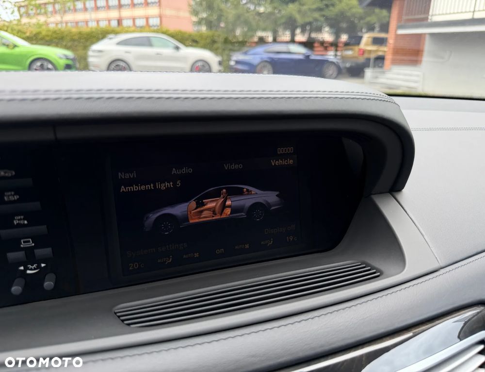 Mercedes-Benz CL 63 AMG 7G-TRONIC - 31
