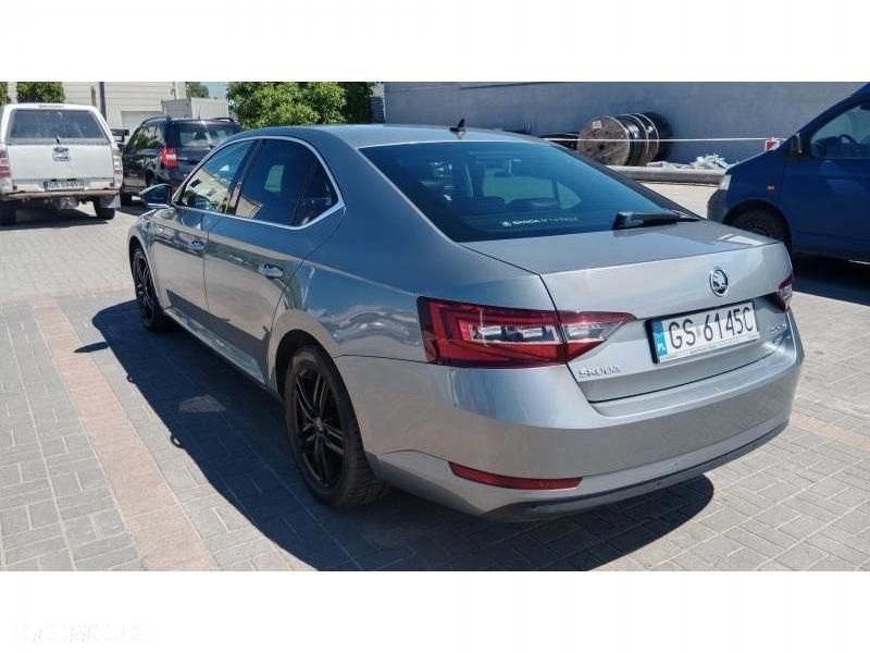 Skoda Superb - 1