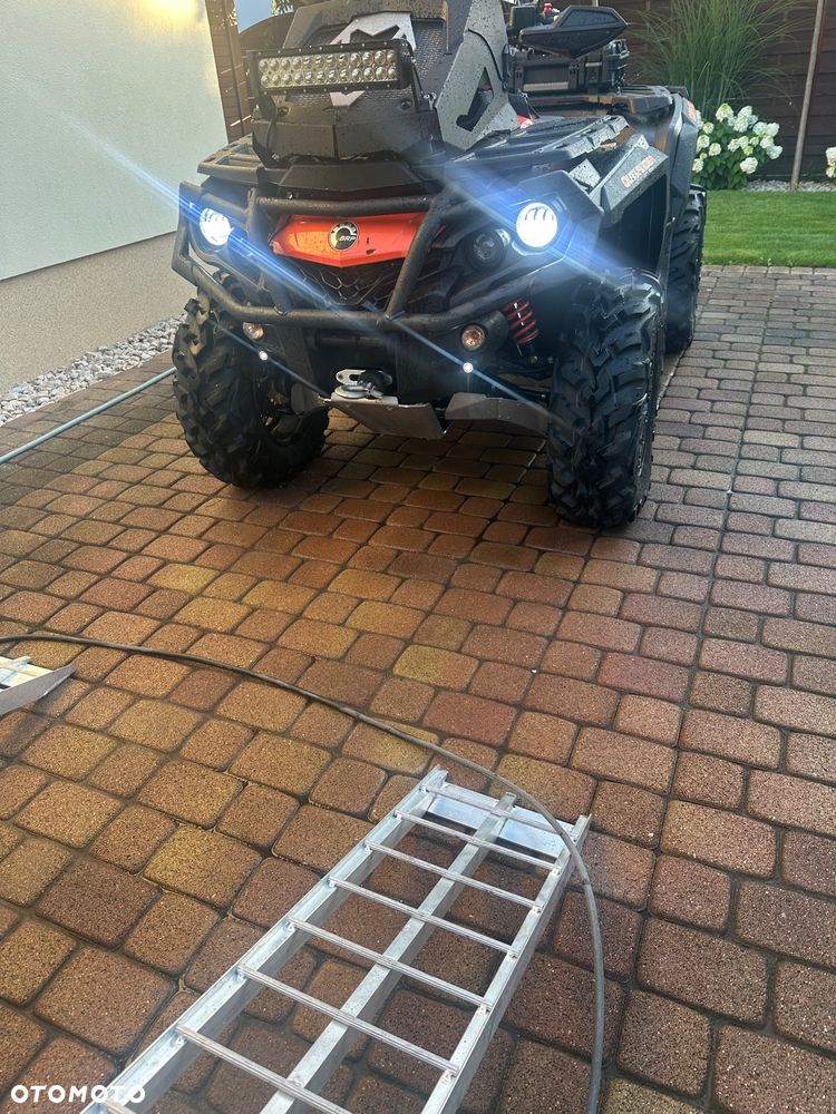 Can-Am Outlander Max - 2