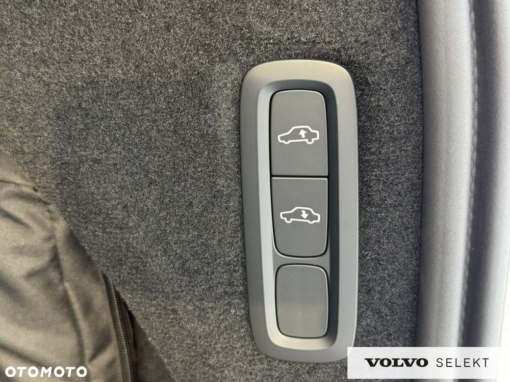 Volvo XC 90 - 38