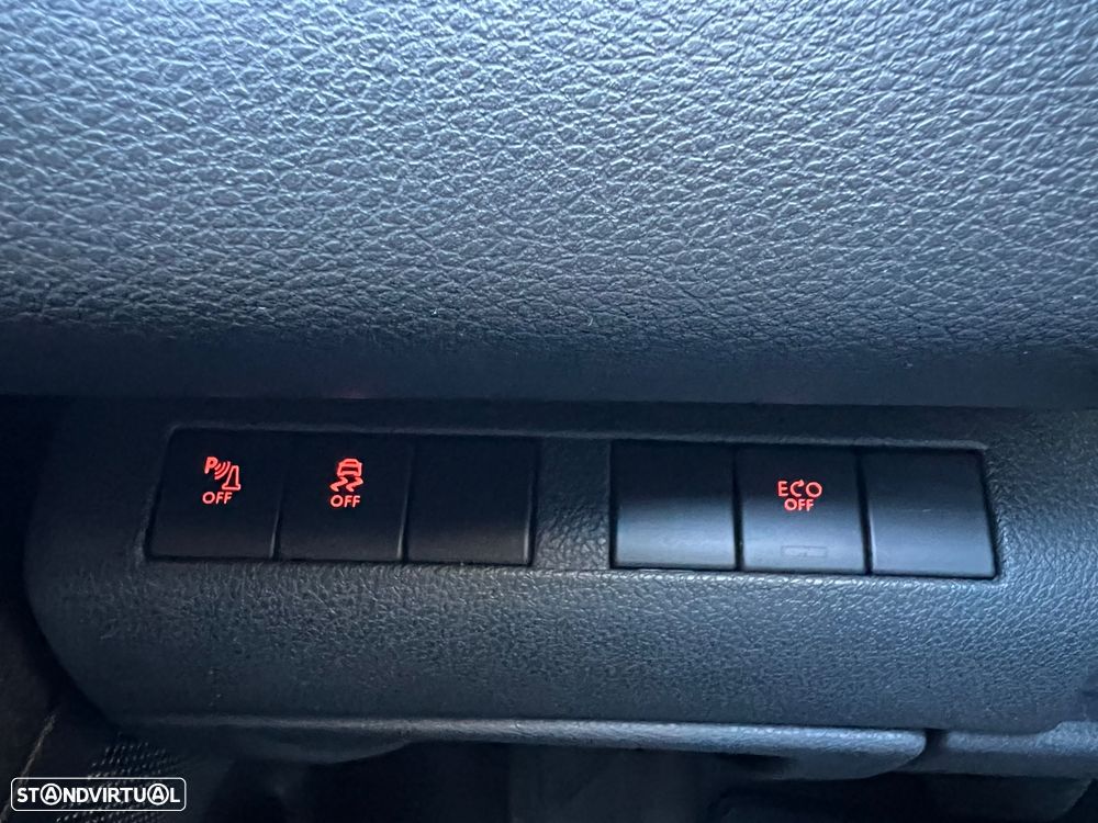 Peugeot 3008 1.6 BlueHDi Style EAT6 - 32