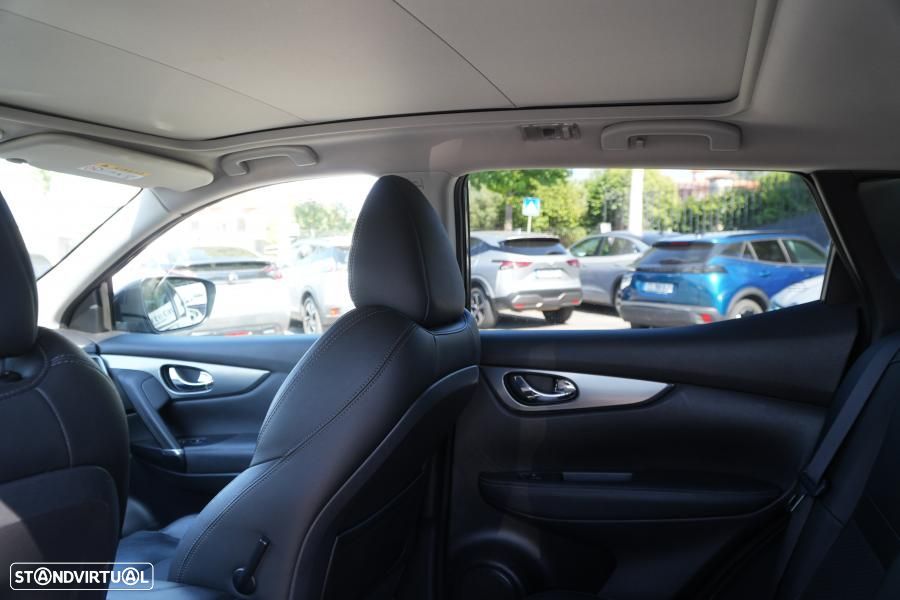 Nissan Qashqai 1.5 dCi 360 - 6