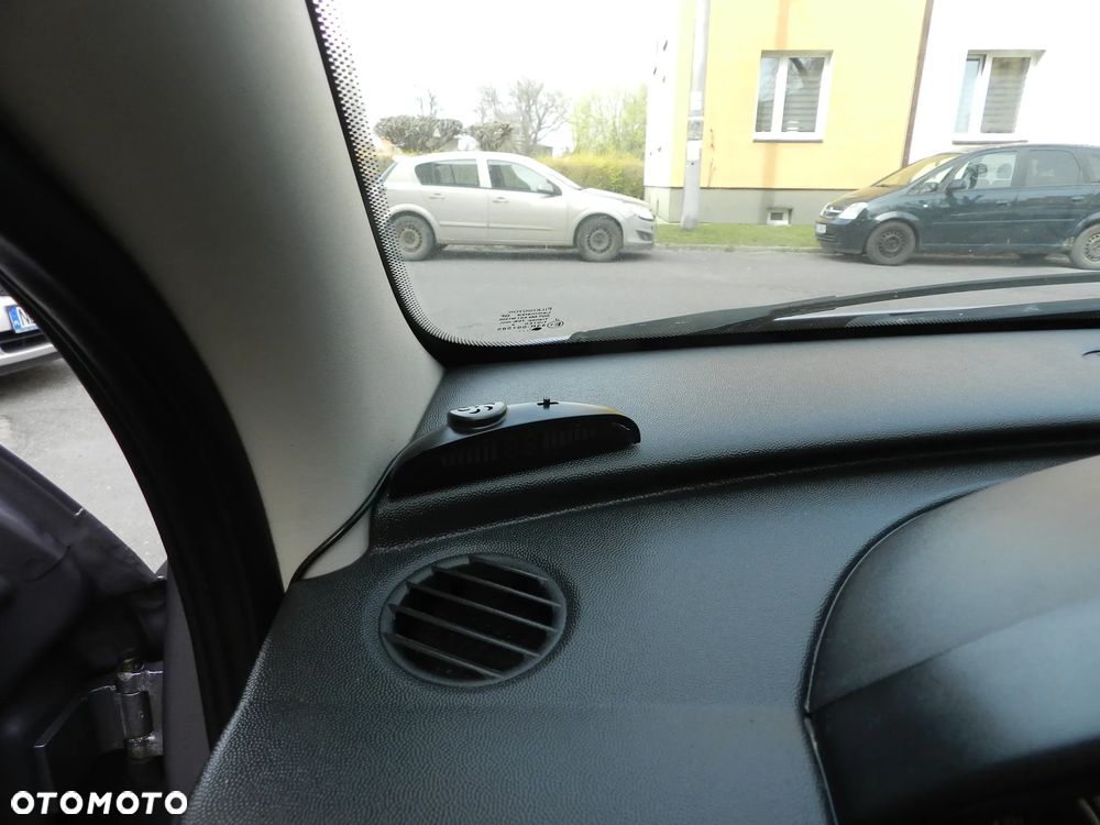 Opel Corsa 1.2 16V Cosmo - 15