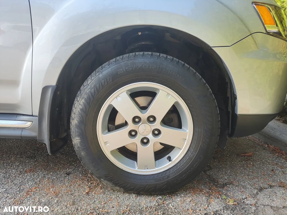 Mitsubishi Outlander 2.2 DI-D 4WD Intense A13 - 15