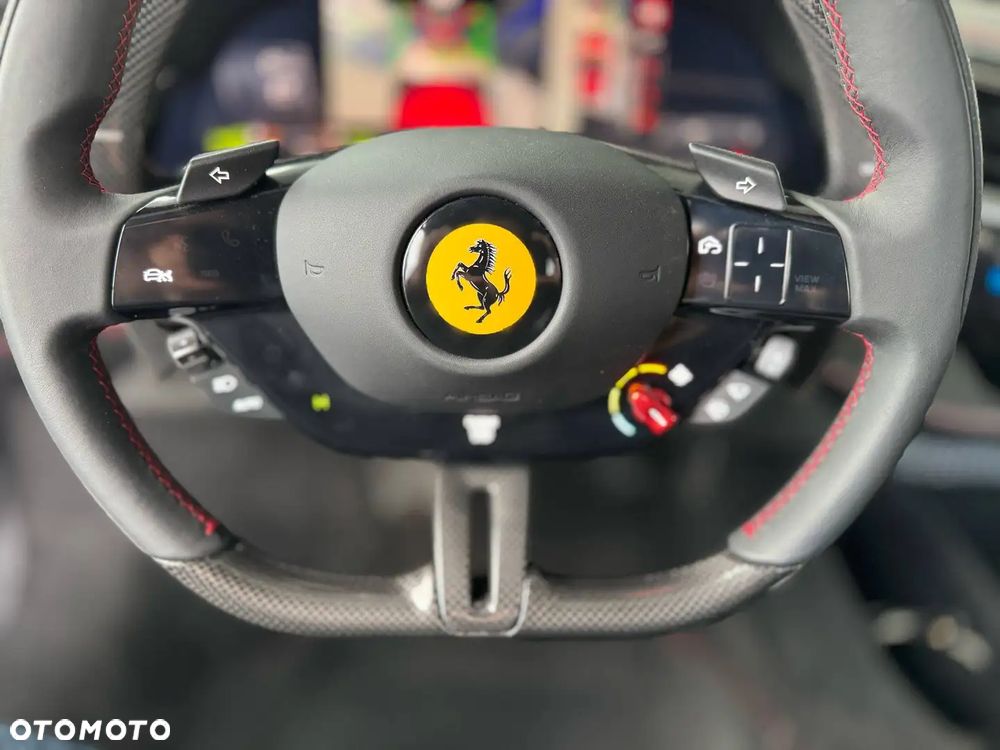 Ferrari SF90 Spider - 15