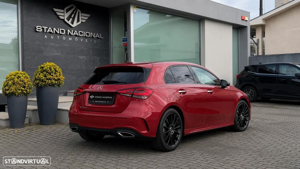 Mercedes-Benz A 250 e AMG Line - 6