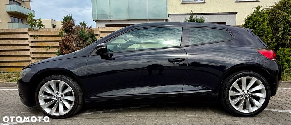 Volkswagen Scirocco 2.0 TDI DSG - 11