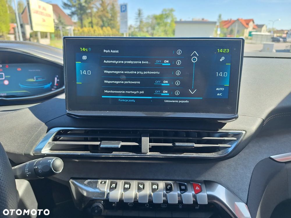 Peugeot 3008 225 e-EAT8 GT - 19