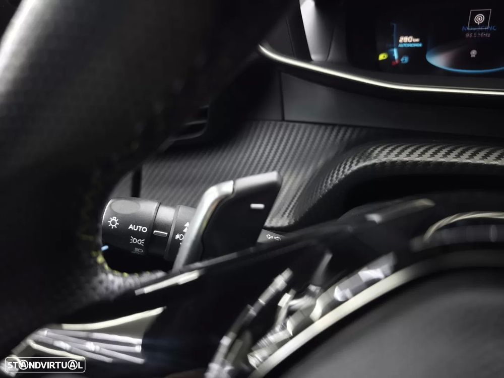 Peugeot 2008 1.5 BlueHDi GT Line EAT8 - 25