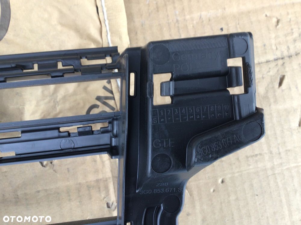 Kratka Środkowa zderzaka przedniego VW Passat B 8 Lift R-Line GTE - 4