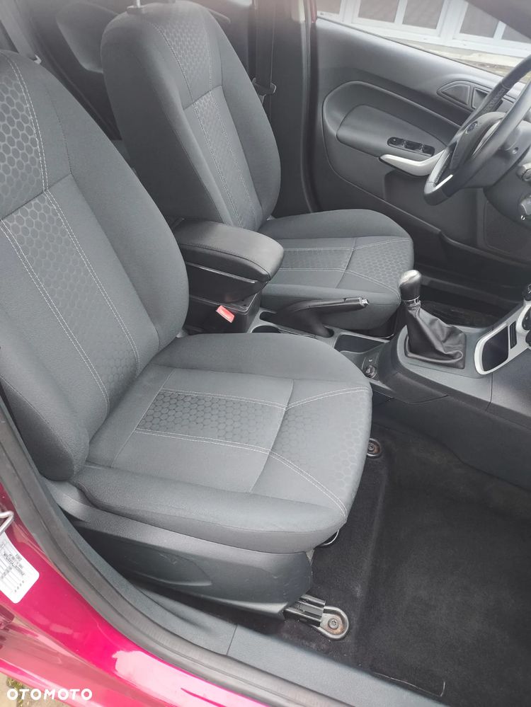 Ford Fiesta 1.6 Ti-VCT Titanium - 17