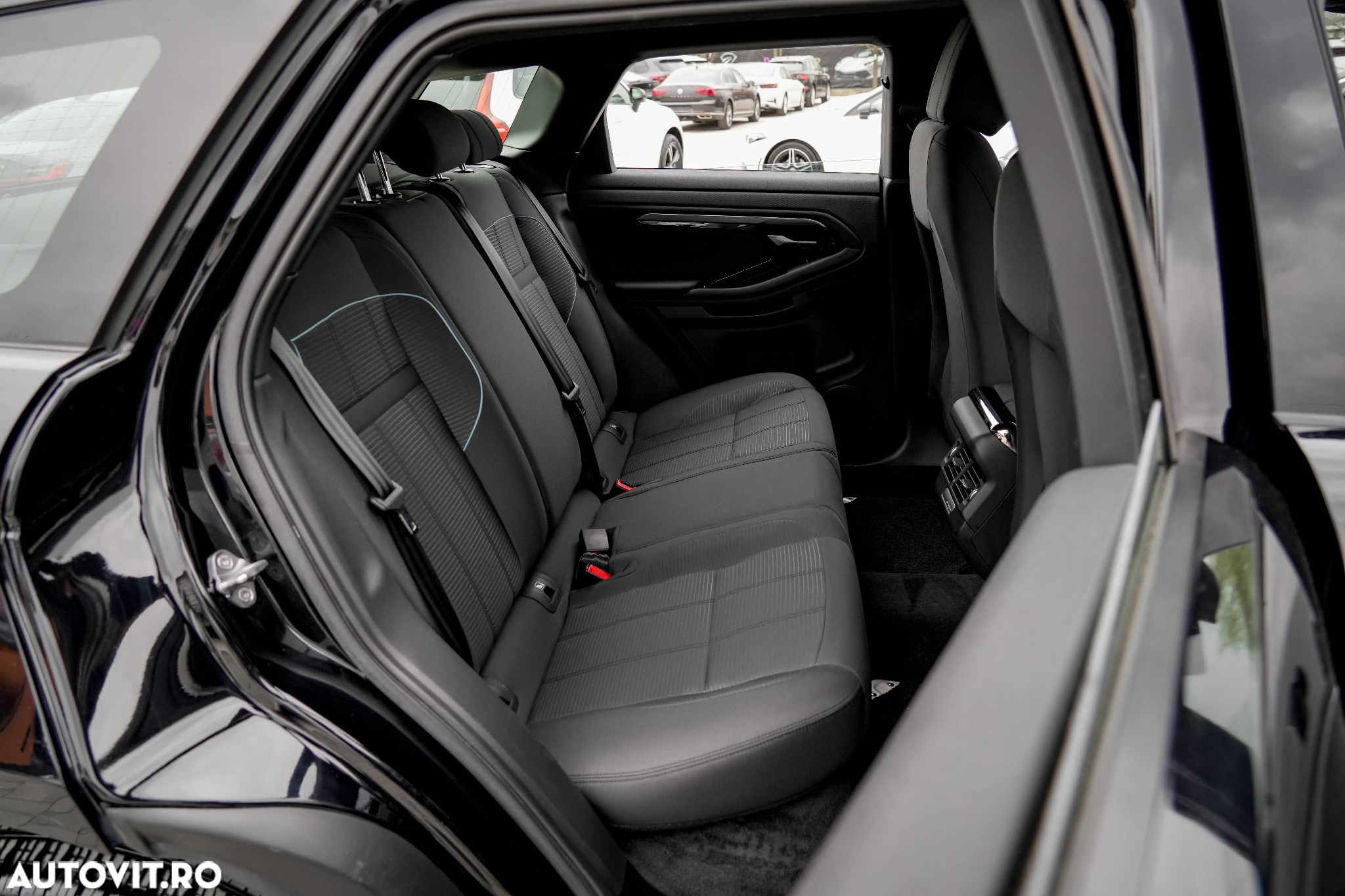 Land Rover Range Rover Evoque 2.0 D150 R-Dynamic HSE - 19