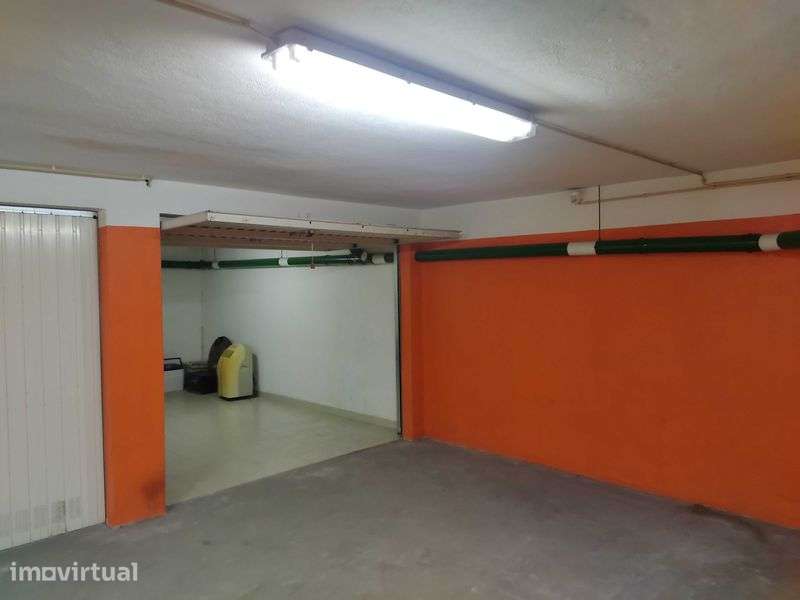 Arrendo Box Garagem - Marisol - Grande imagem: 2/7
