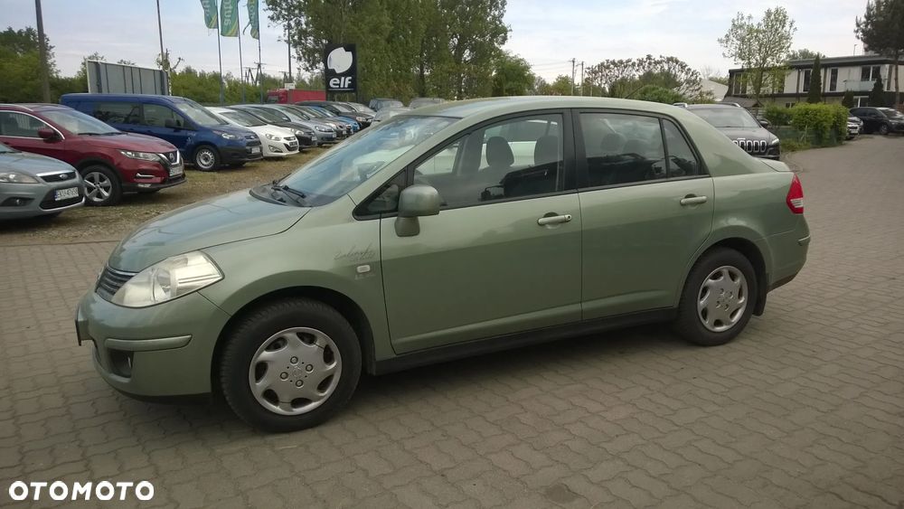 Nissan Tiida 1.6 Tekna - 2
