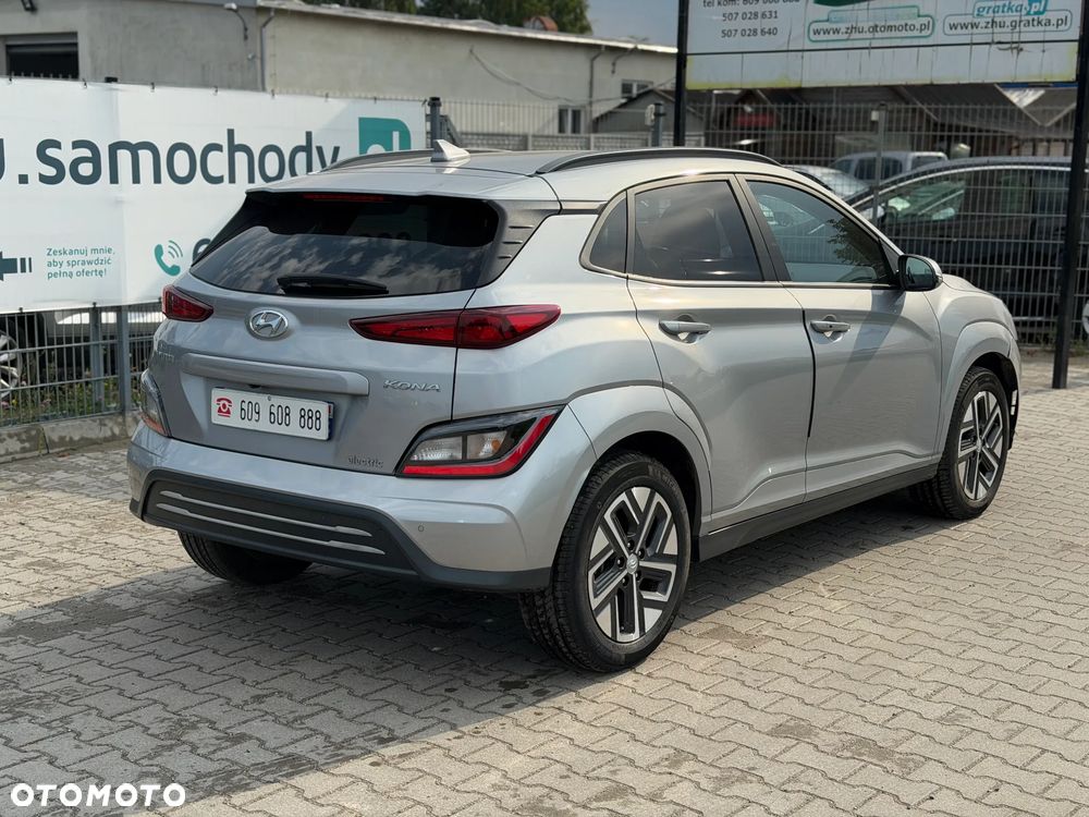 Hyundai Kona - 4