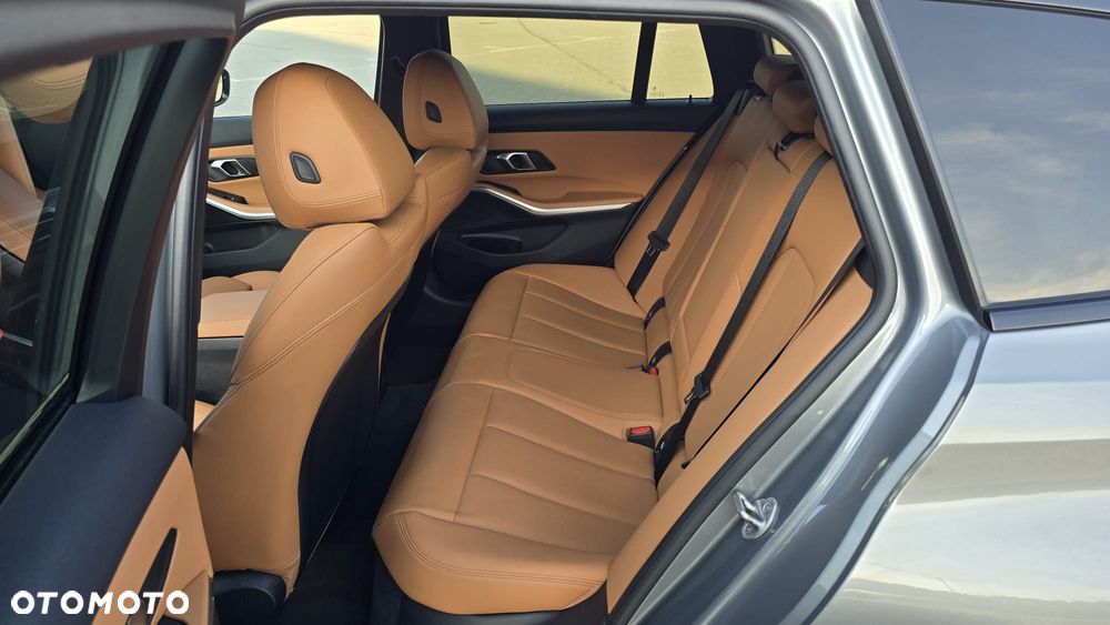 BMW Seria 3 320d xDrive mHEV M Sport Edition sport - 17