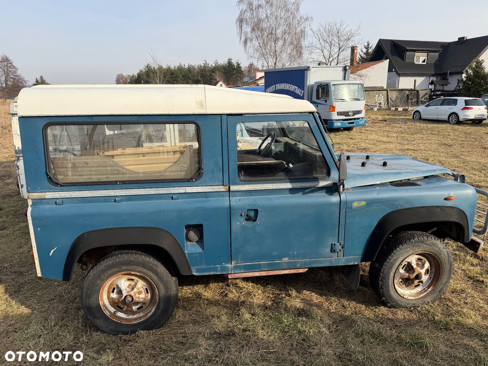 Land Rover Defender - 15