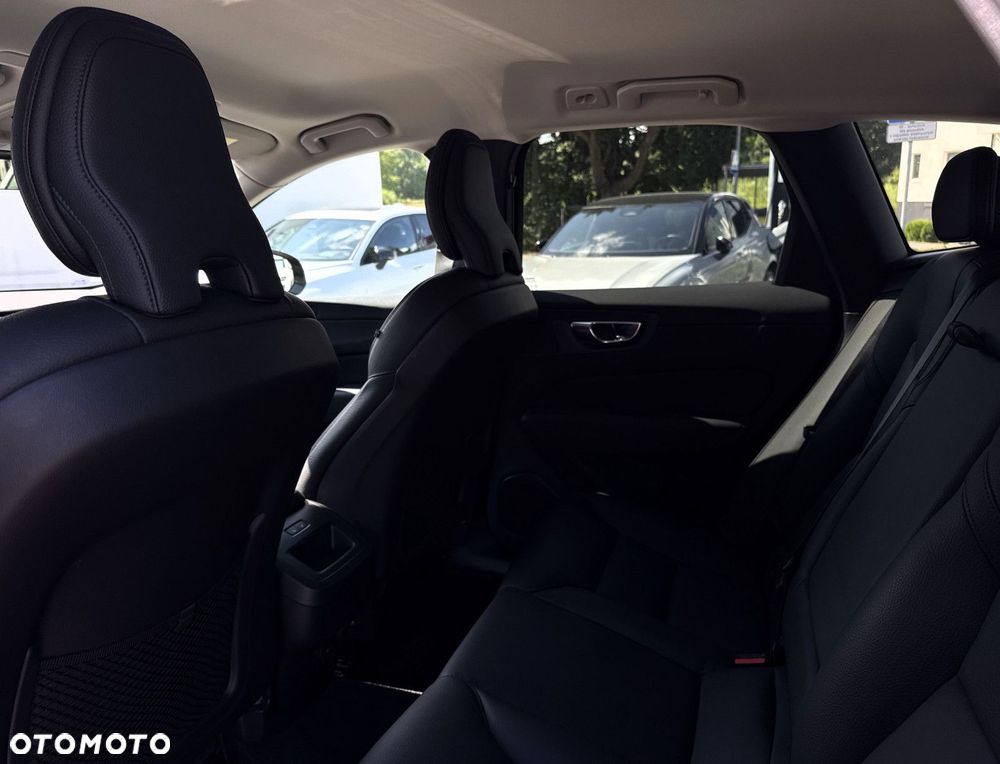 Volvo XC 60 - 25