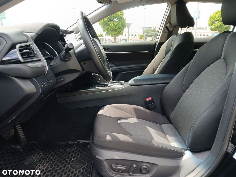 Toyota Camry 2.5 Hybrid Comfort CVT - 15