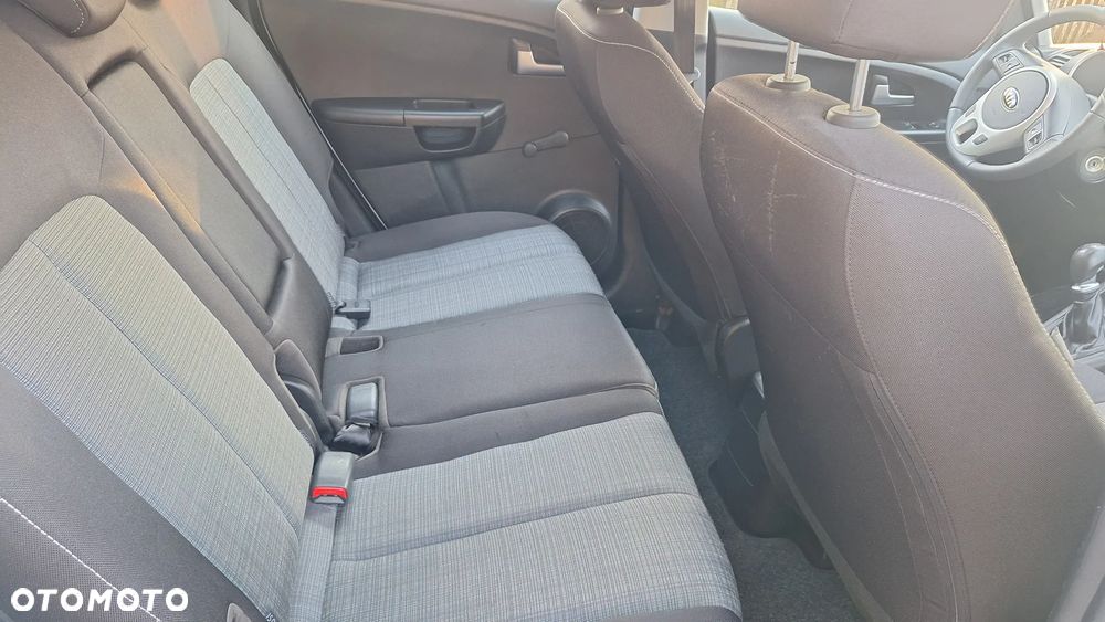 Kia Venga 1.4 CVVT Attract - 17