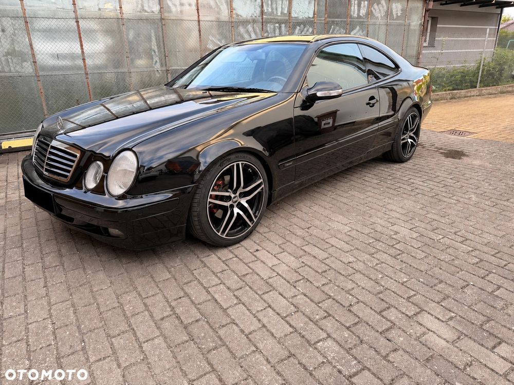 Mercedes-Benz CLK - 1