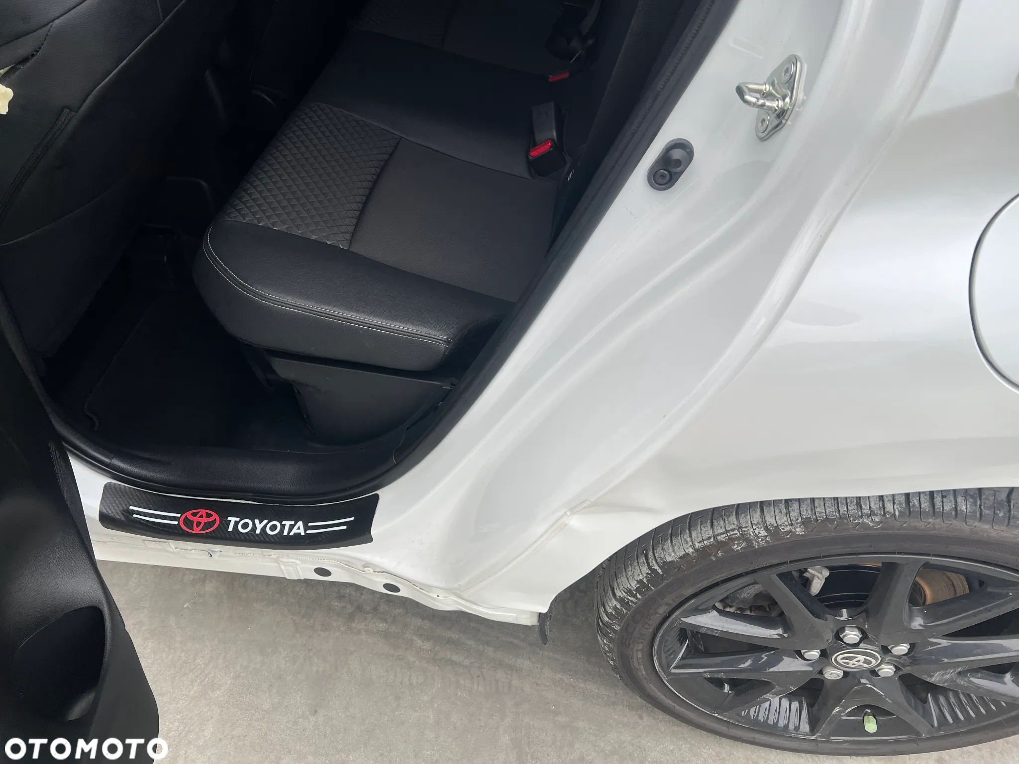 Toyota Yaris Hybrid 1.5 Style - 22